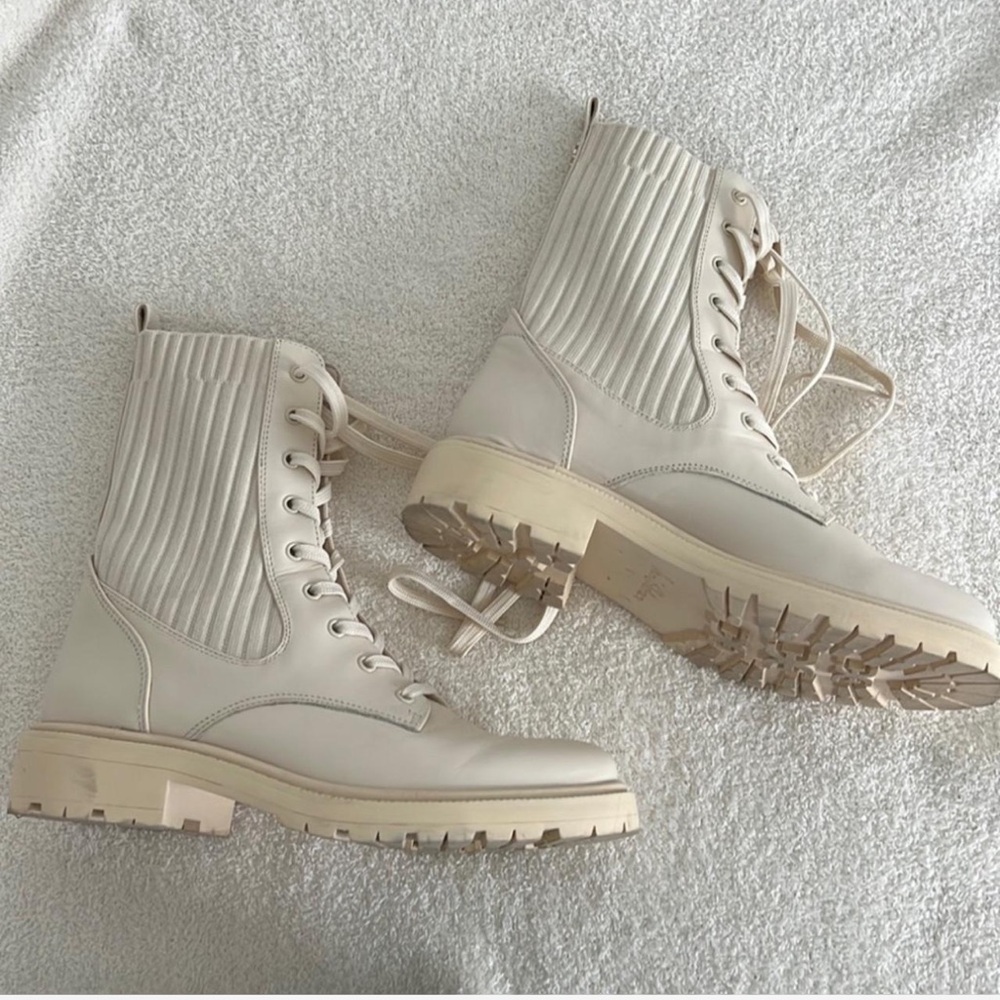 Sam Edelman Cream Lace-Up Women's Boots